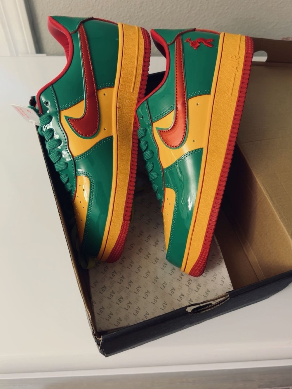 Nike Low-Top Sneakers in Green, Yellow & Red
